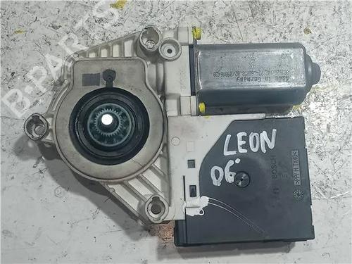 Left front window motor SEAT LEON (1P1) 2.0 TDI 16V | BP23915863E21