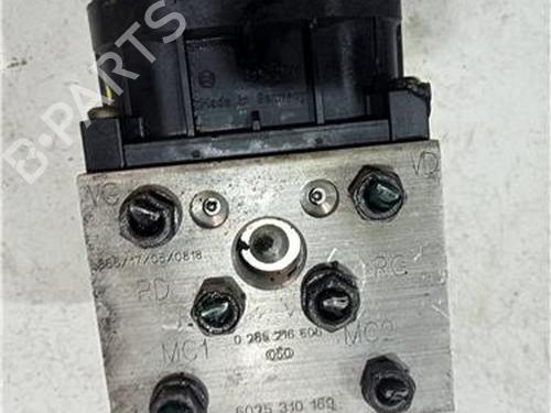 Used ABS pump RENAULT ESPACE III (JE0_) 2.2 12V TD (JE0E, JE0H, JE0P) (113 hp) 23930319