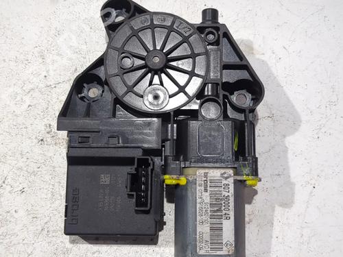 Rudehejsemotor forskærm højre RENAULT MEGANE III Hatchback (BZ0/1_, B3_) 1.9 dCi (BZ0N, BZ0J) (131 hp) 23927298
