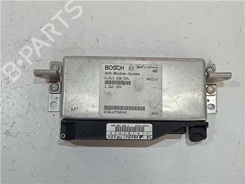 Used Control unit BMW 5 (E34) 524 td (115 hp) 23907221