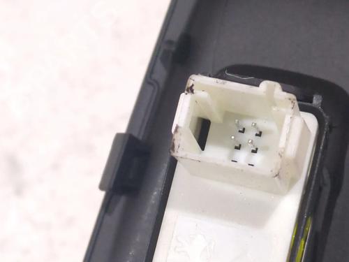Right rear window switch OPEL GRANDLAND / GRANDLAND X (A18, P1UO) 1.6 Turbo D (75) | BP24200211I28 