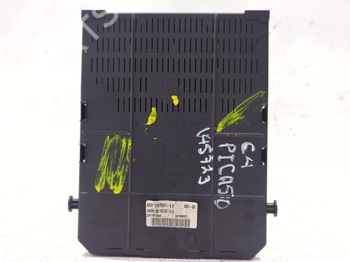 Used Fuse box Fuse box 38921039 38921039