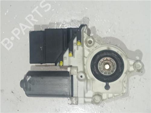 Vindusheismotor venstre bak SEAT TOLEDO II (1M2) 1.9 TDI (110 hp) 23912714