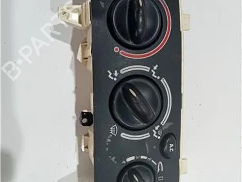 Used Climate control RENAULT MEGANE I Classic (LA0/1_) 1.9 dTi (LA1U) (80 hp) 23931750