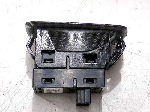 Right rear window switch BMW 1 (F20)  | BP27191482I28 