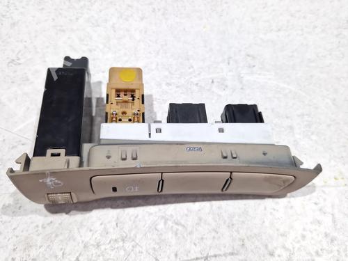 Switch KIA CARENS III MPV (UN) 2.0 CRDi 115 | BP29519010I30 