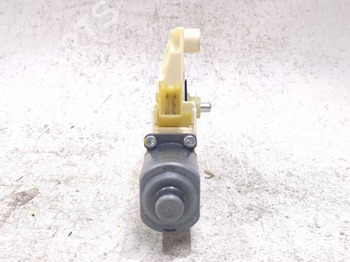 Left rear window motor MERCEDES-BENZ C-CLASS (W204) | BP30526787E23