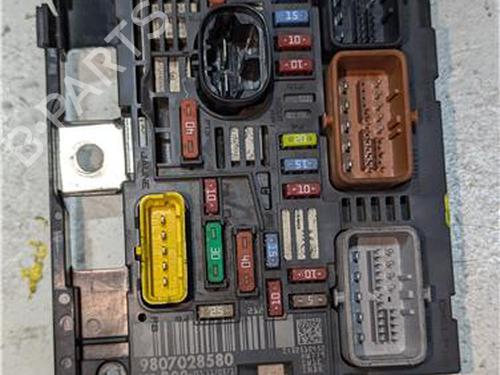 Fuse box PEUGEOT 3008 I MPV (0U_) 1.6 HDi | BP23924970E1 