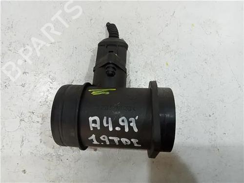 Débitmètre de masse D'Air AUDI A4 B5 (8D2) 1.9 TDI (90 hp) 23910889