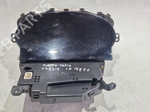Used Instrument cluster Instrument cluster TOYOTA YARIS (_P1_) 1.0 (SCP10_, SCP10R) (68 hp) 33618862 33618862