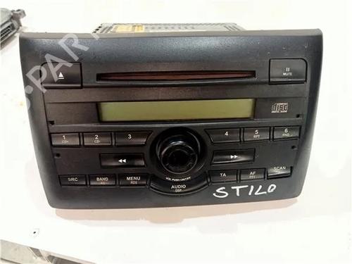 Used Radio FIAT STILO (192_) 1.9 JTD (192_XE1A) (115 hp) 23931017