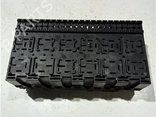 Sikringsdose VW PASSAT B5.5 (3B3) 1.9 TDI | BP23922521E1