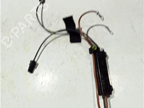 Used Antenna/Base MERCEDES-BENZ C-CLASS (W202) C 220 D (202.121) (95 hp) 23926360
