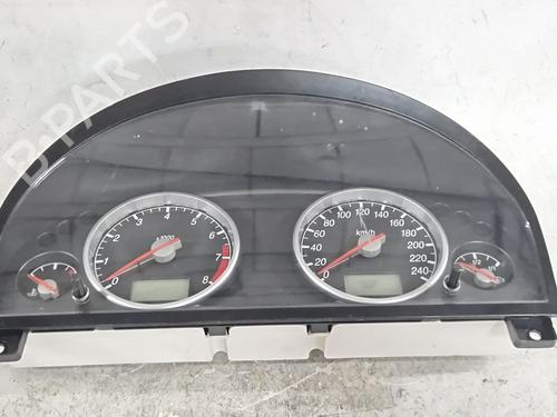 Used Instrument cluster FORD MONDEO III (B5Y) 1.8 16V (125 hp) 30656286
