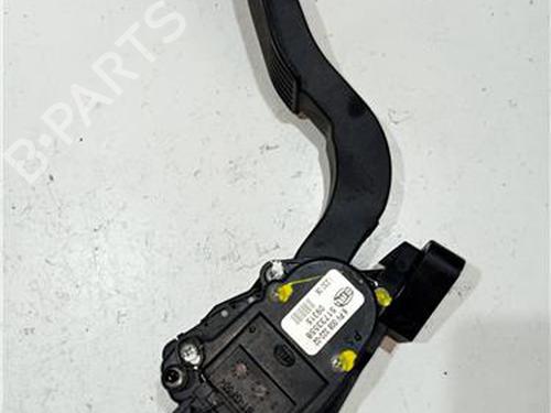 Used Pedal FIAT CROMA (194_) 1.9 D Multijet (194AXC1B, 194AXC12) (150 hp) 23907505