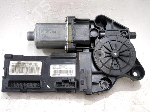 Rudehejsemotor forskærm venstre RENAULT MEGANE III Hatchback (BZ0/1_, B3_) 1.9 dCi (BZ0N, BZ0J) (131 hp) 28690070