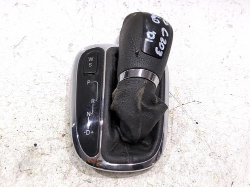 shift-knob-mercedes-benz-c-class-coupe-cl203-2001-2002-2003-2004-2005-2006-2007-2008-2009-2010-2011-32657302 main image