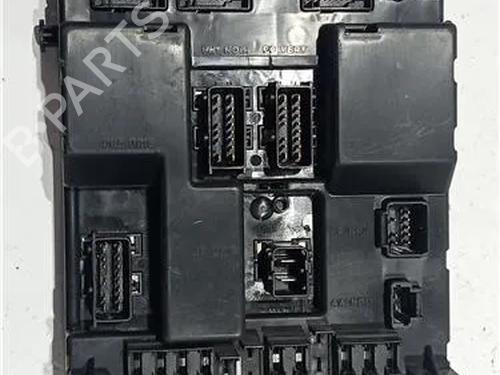 Used Fuse box PEUGEOT 307 Break (3E) 1.6 HDi 110 (109 hp) 23918666