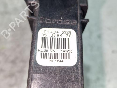 Right front window motor VW GOLF IV (1J1) 1.9 TDI | BP30526677E20 