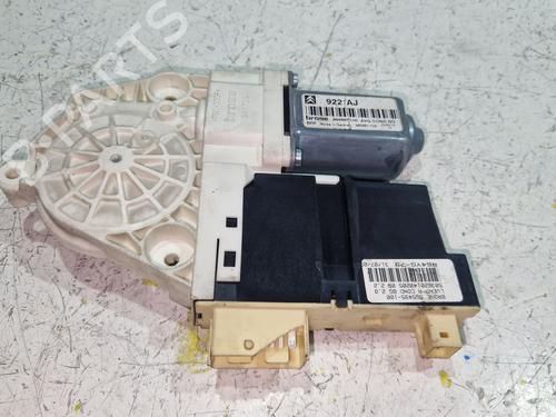 Left front window motor CITROËN C5 III (RD_) 1.6 HDi 110 (RD9HZC) | BP36499752E21 - Image 3