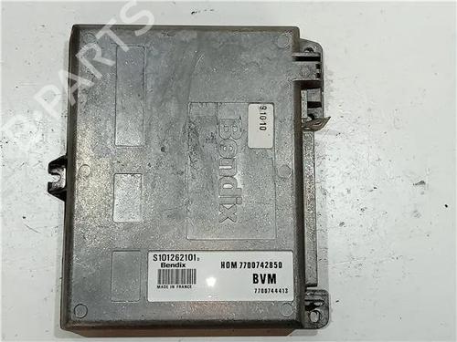 Used Electronic module RENAULT 19 I (B/C53_) [1988-1994]  26566817