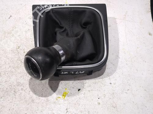 Used Shift knob VW SCIROCCO III (137, 138) 1.4 TSI (160 hp) 23926997