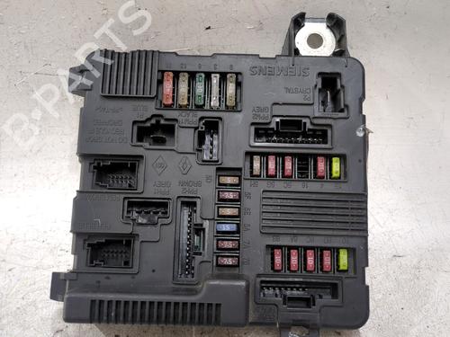 Sikringsdose RENAULT SCÉNIC II (JM0/1_) 1.9 dCi (JM0G, JM12, JM1G, JM2C) (120 hp) 27866677