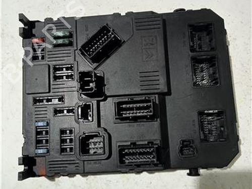 Used Fuse box PEUGEOT 206 Hatchback (2A/C) 1.4 HDi eco 70 (68 hp) 23929122