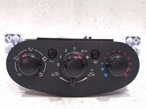 Commande Chauffage DACIA SANDERO II TCe 90 LPG (B8M1) (90 hp) 31869141