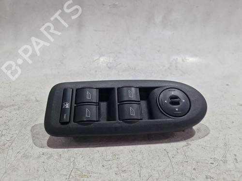 Used Left front window switch Left front window switch FORD FOCUS C-MAX (DM2) 2.0 TDCi (136 hp) 33619294 33619294