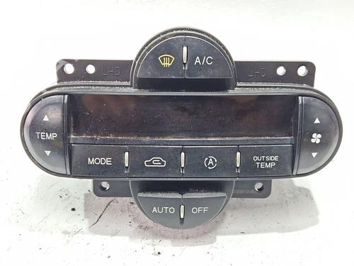 Used Climate control KIA CARENS II MPV (FJ) 2.0 CRDi (113 hp) 30533525