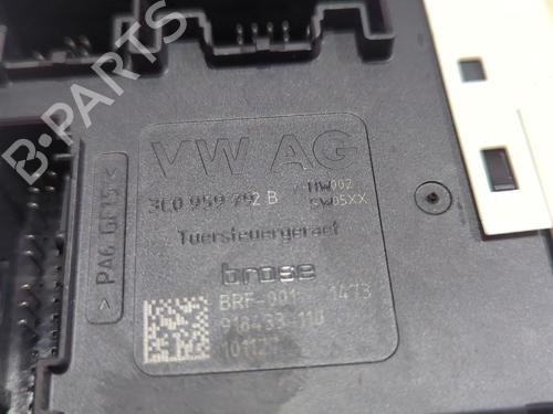 Right front window motor SEAT LEON (1P1) 1.6 TDI | BP31871319E20 