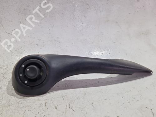 Spejlkontakt RENAULT CLIO III (BR0/1, CR0/1) 1.5 dCi (BR17, CR17) (86 hp) 32411579