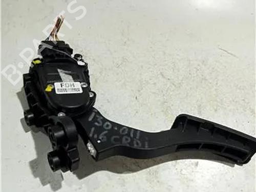 Used Pedal HYUNDAI i30 (FD) 1.6 (116 hp) 23929031