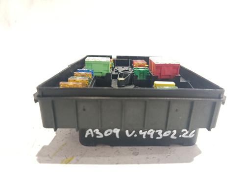 Fuse box AUDI A3 (8P1) 1.9 TDI | BP38873270E1 - Image 2