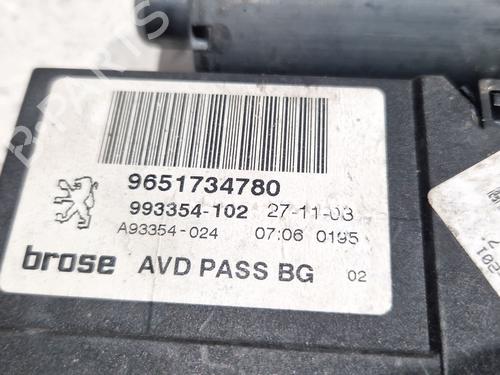 Right front window motor PEUGEOT 307 CC (3B) 2.0 HDi 135 | BP29876616E20