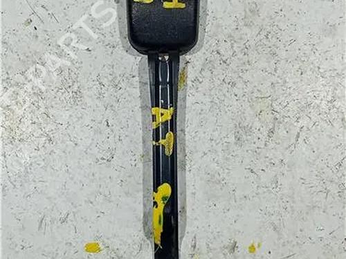Used Seat buckle AUDI A4 B6 (8E2) 1.9 TDI quattro (130 hp) 23930497
