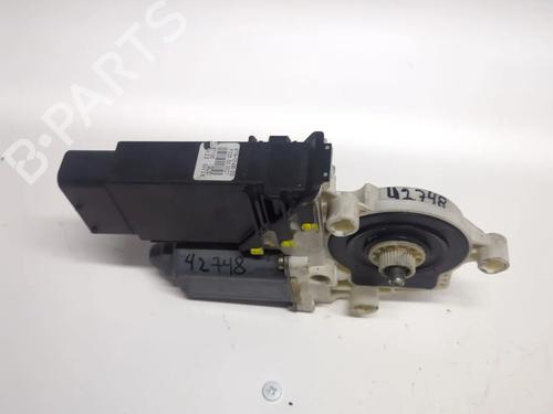 Used Left front window motor VW GOLF IV (1J1) 1.9 SDI (68 hp) 24630317