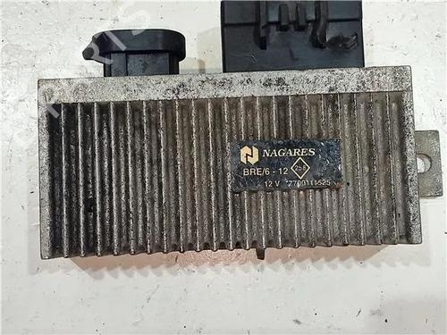 Used Electronic module RENAULT LAGUNA I (B56_, 556_) 2.0 (109 hp) 23908421