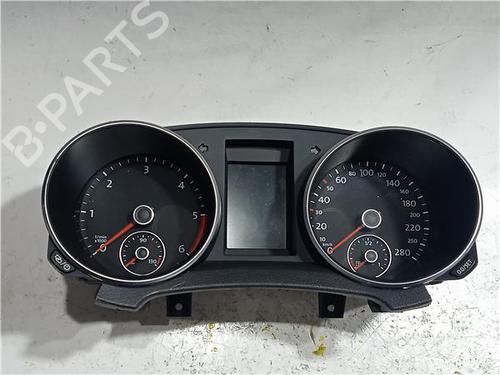 Used Instrument cluster VW GOLF VI (5K1) 1.6 TDI (105 hp) 23915495