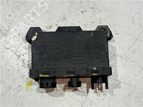 Elektronisk modul RENAULT CLIO I (B/C57_, 5/357_) 1.2 (B/C/S57A, B/C57S, 5/357F, 5/357J, 5/357L, 5/357R) (58 hp) 23908726