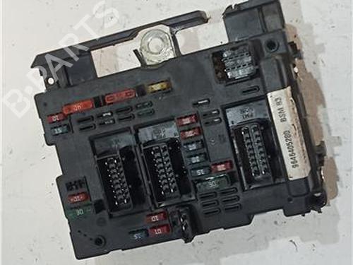 Used Fuse box CITROËN XSARA (N1) 1.9 TD (90 hp) 24967943