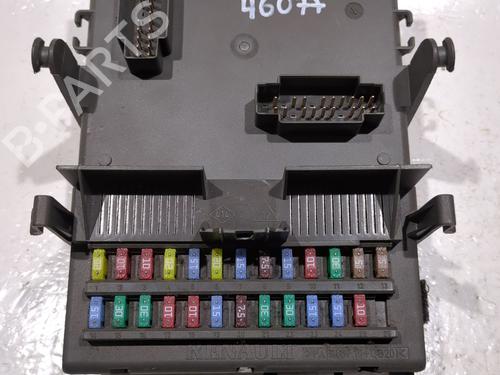 Used Fuse box RENAULT ESPACE III (JE0_) 2.2 dCi (JE0K) (130 hp) 26217651