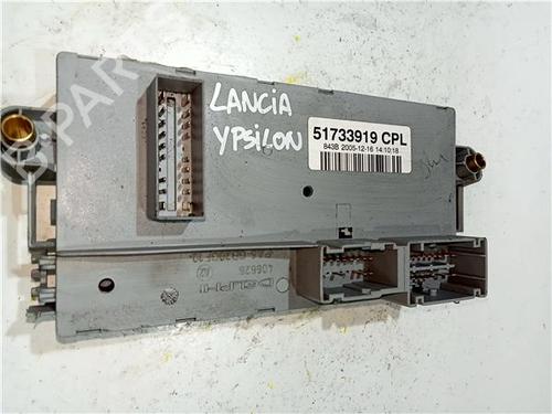 Used Fuse box LANCIA YPSILON (843_) 1.4 16V (843.AXC11, 843.AXC1B, 843.AXC1A) (95 hp) 23921504