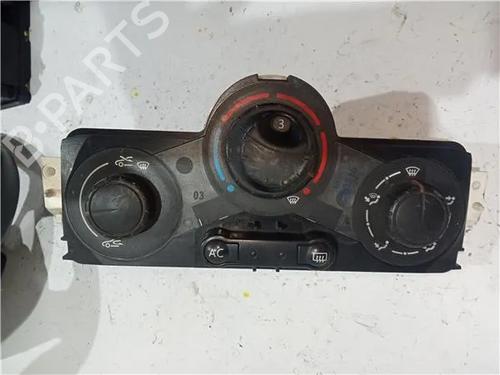 Commande Chauffage RENAULT GRAND SCÉNIC II (JM0/1_) 1.9 dCi (JM0G, JM12, JM1G, JM2C) (120 hp) 23918221