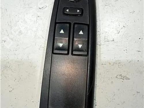 Interrupteur de vitre avant gauche FIAT STILO (192_) 1.9 JTD (192_XE1A) (115 hp) 23907449