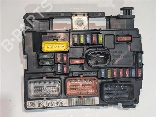 Used Fuse box PEUGEOT 207 (WA_, WC_) 1.4 16V (95 hp) 23925238