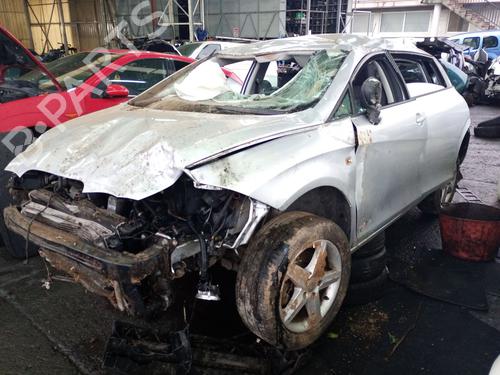 Pièces Détachées Usagées SEAT LEON (1P1) 1.6 TDI (90 hp) 4406633