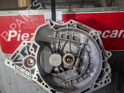 Used Gearbox OPEL ASTRA F Hatchback (T92) 1.7 TD (F08, M08, F68, M68) (68 hp) 23926509