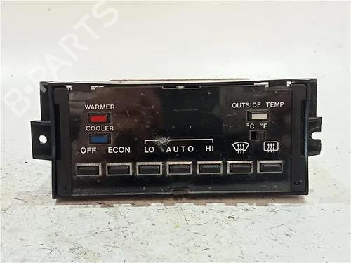 Used Climate control AUDI 100 C3 Saloon (443, 444) 2.0 Cat (115 hp) 23930241